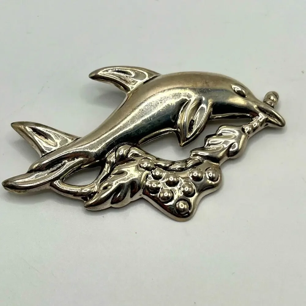 925 silver dolphin brooch